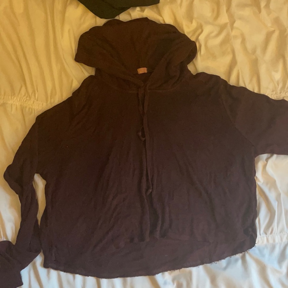 small maroon cropped sweater
